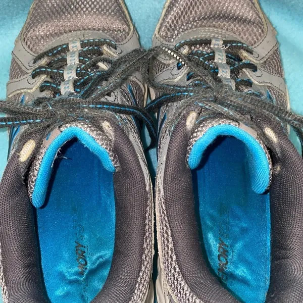 NEW BALANCE leather mesh memory foam lace up gray blue sneakers size 9.5 - Image 10