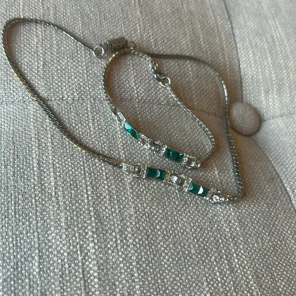 Vintage Silver Toner Faux Emerald Bracelet & Necklace Two Piece Set - Image 8