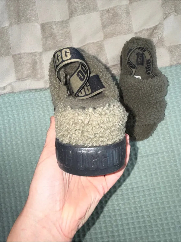 NWOT olive green UGG‎ Oh Fluffita slippers size 6 - Image 3