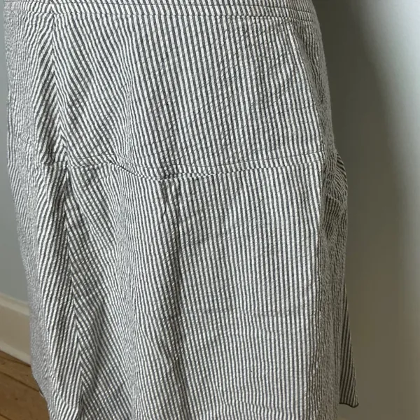 Seersucker Striped A-Line Midi Skirt Blue White Small Newport News by D.A.R. - Image 4