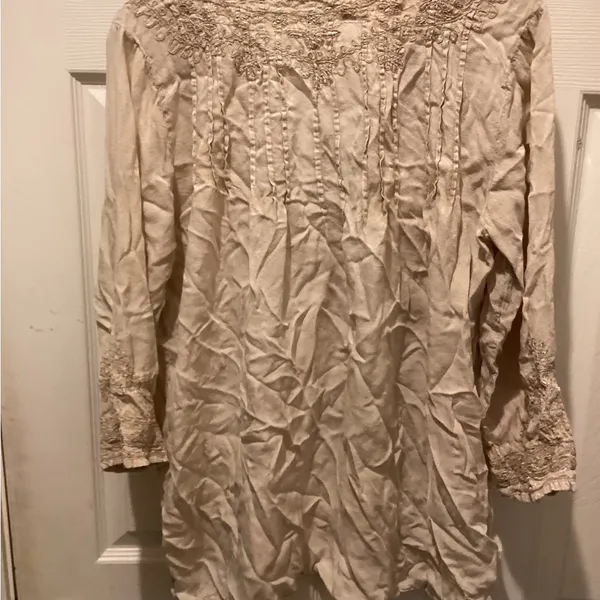 Solitaire Textured Beige Top - Image 5
