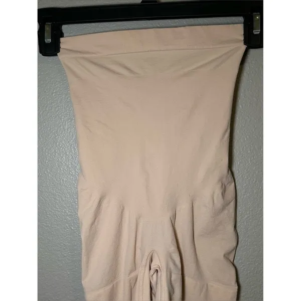 SPANX Seamless Power Nude High Waisted Mid Thigh Shapewear Shorts Women’s Size M - Image 3