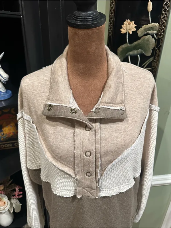 BKE Pieced Henley Pullover – Heathered Waffle Knit – Size Medium - Image 2