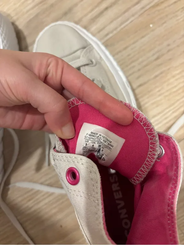 High top Converse Sneakers - Image 5