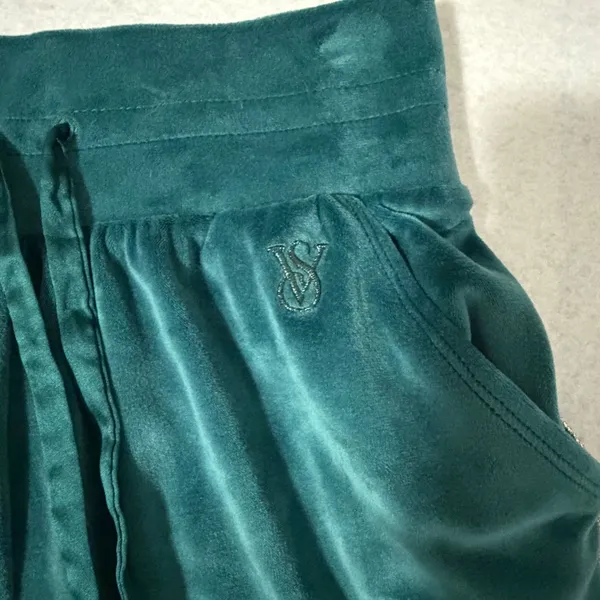 Victorias Secret On Point Green Velour Rhinestone Trim Joggers Small - Image 8