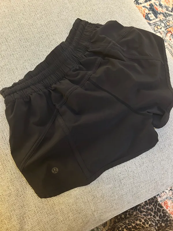Lulu Shorts Size 6  - Image 2