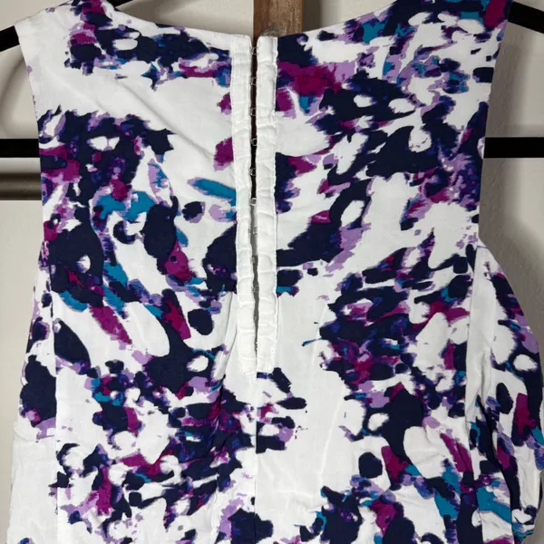 Olive and Oak Abstract Print Purple Blue White Sleeveless Blouse Size Medium - Image 6