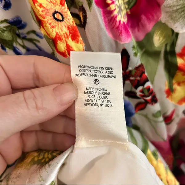 ALICE + OLIVIA Alta Top in Sunday Stroll - Image 7