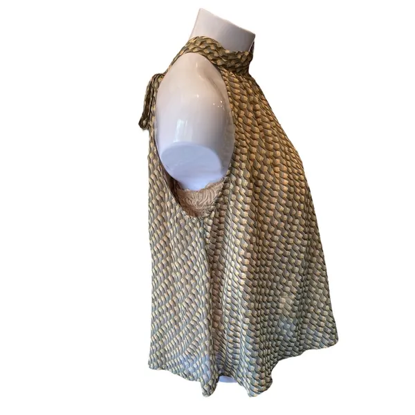 Fab'rik High Neck Halter Tie Flowy Sleeveless Top w/ Muted Geometric Pattern - Image 2