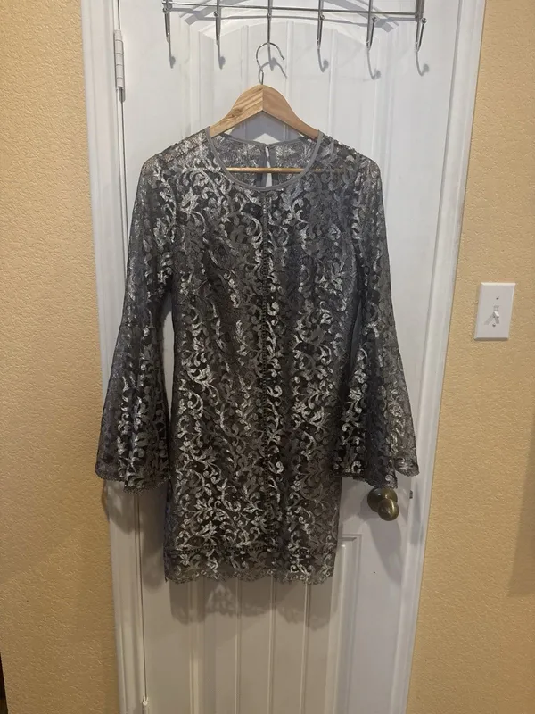 White House Black Market Size 8 Metallic Silver Bell Sleeve Dress - Image 9
