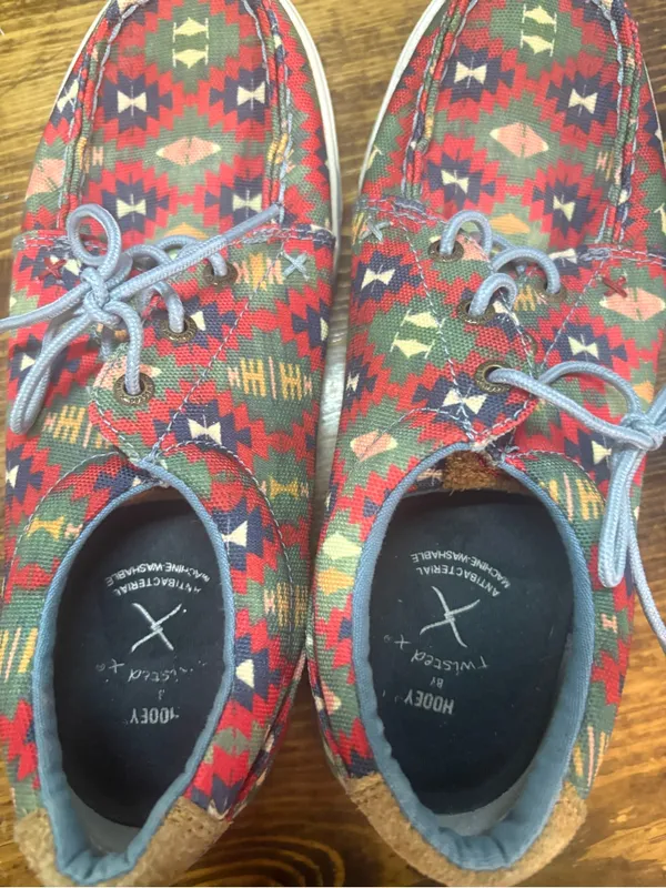 Twisted X Red aztec print loafers size 7.5 - Image 5