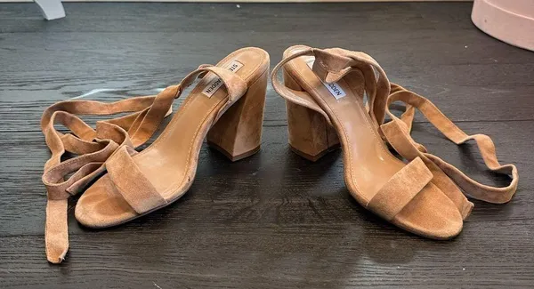 Steve Madden Tan Strap Heels - Image 5