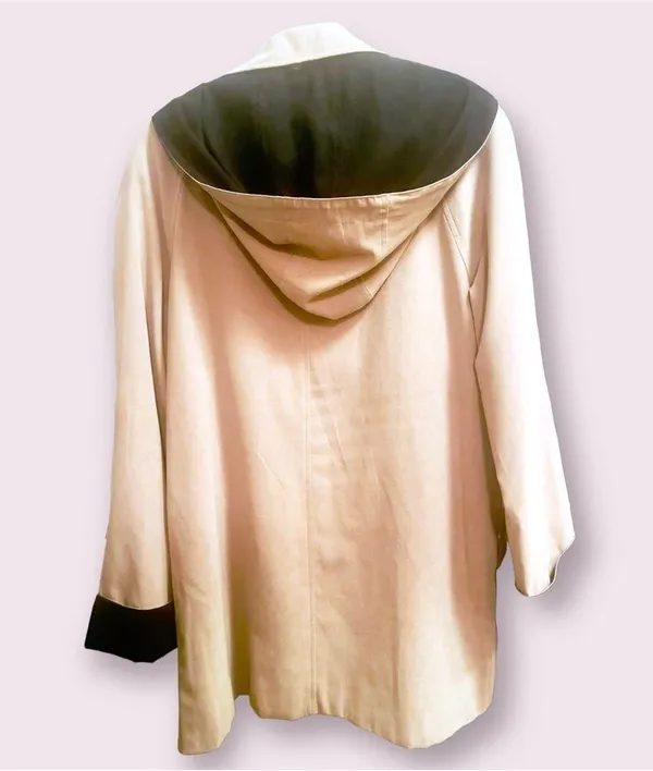 Vintage London Fog Women’s Trench Coat - Image 5