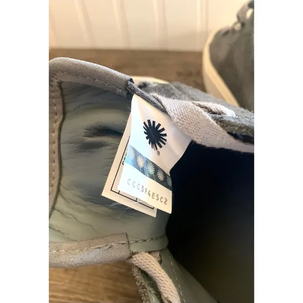 UGG Zilo Geyser Suede Sneaker‎ Shoes | Size US 6 - Image 5