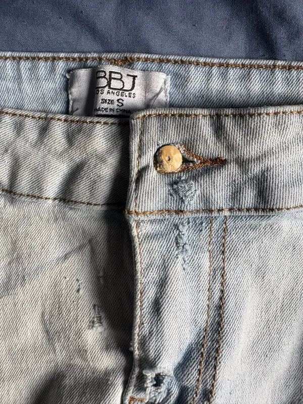 BBJ Los Angeles Denim Cargo Short Skirt Light Blue Pocket Strap Button Women's S - Image 2