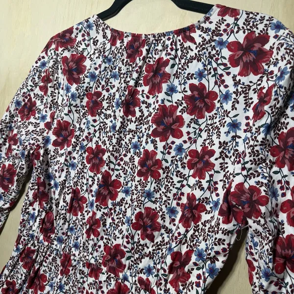 Old Navy Floral Dress‎ Medium Boho Peasant Rayon V Neck Spring Season - Image 8
