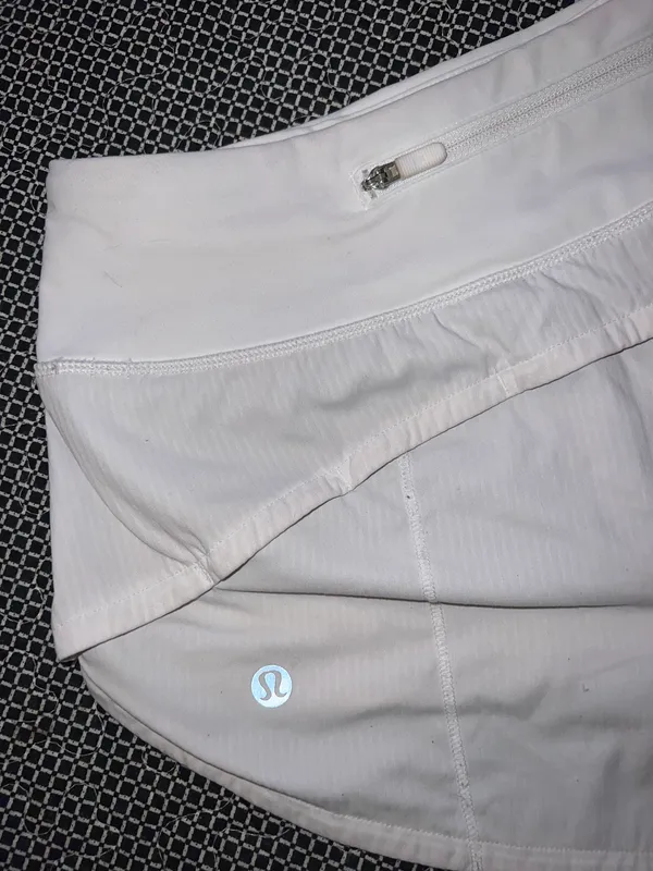 Speed Up Low-Rise Lined Short 2.5” in White - Image 3