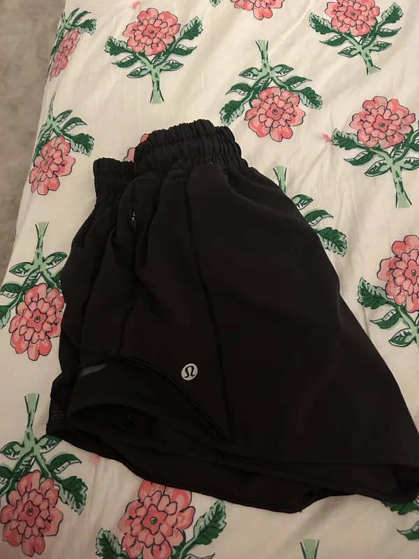 Lululemon Hotty Hot Shorts - Image 2