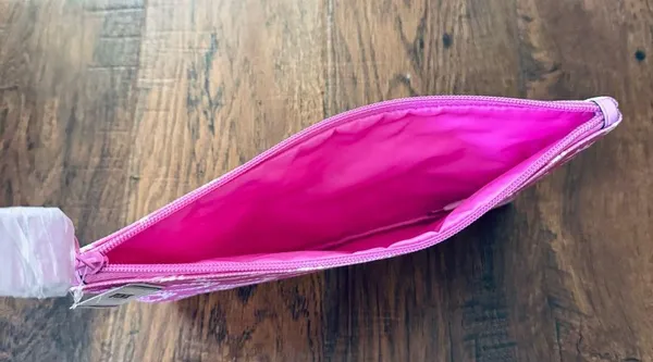 VICTORIA’S SECRET pouch, NWT - Image 6