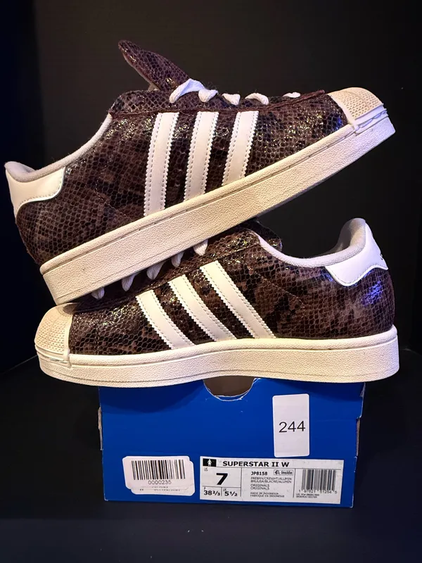 Women’s Adidas Superstar Snakeskin 7W - Image 2