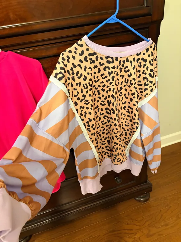 House of Halle Boutique Sweatshirt - Image 2