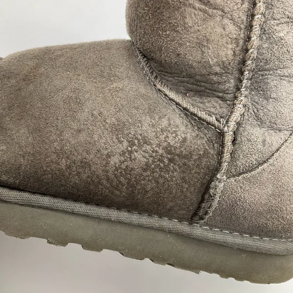 UGG MID‎ CALF BOOTS Size 8 - Image 4