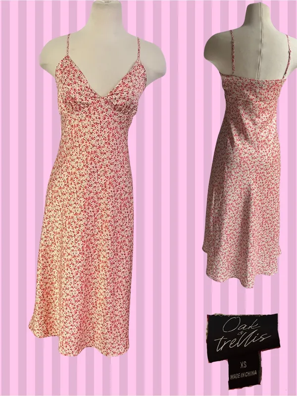 Oak and trellis Pink Floral Silky satin Dress - Image 2