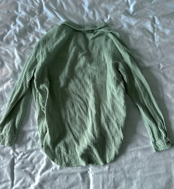 long sleeve button up shirt Size L - Image 2