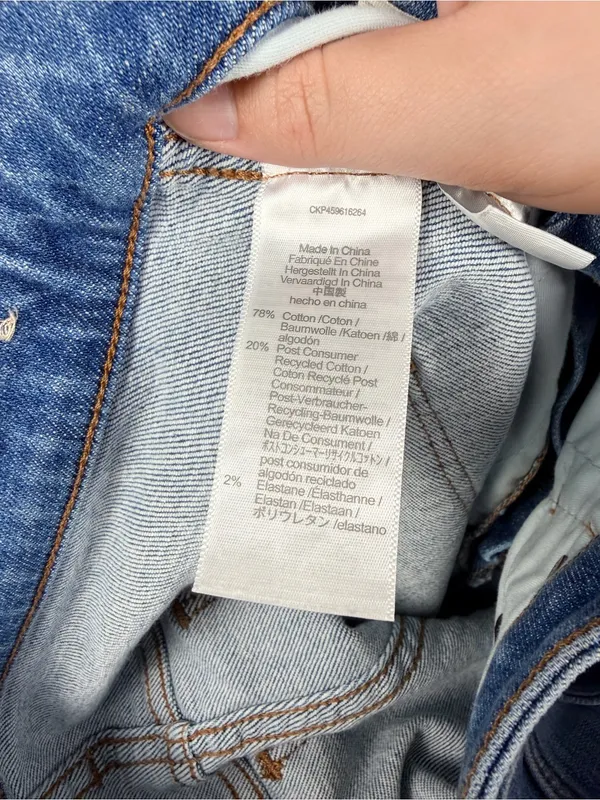 Madewell curvy Stovepipe medium wash denim jeans size 28 - Image 5