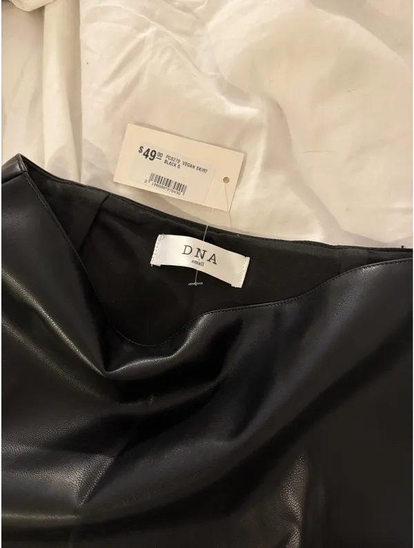 DNA Vegan Leather Skirt - Image 4
