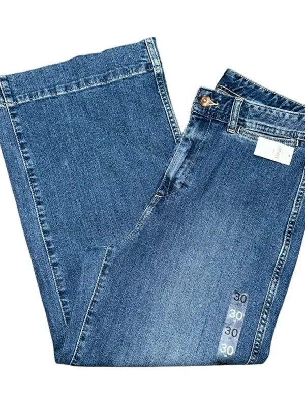 Gap NWT Women’s Size 30 10 Medium Indigo Blue High Rise Wide Leg Cropped Jeans - Image 2