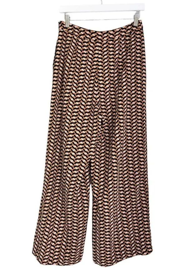 Who What Wear Geometric Print Pleated High Rise Wide Leg Pants Orange Black 6 - Image 4