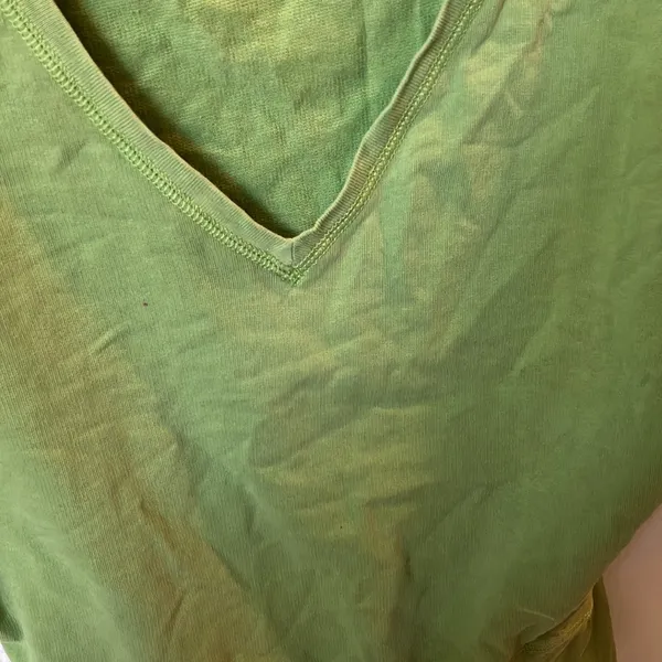 FINAL MARKDOWN Gap deep v top small - Image 2