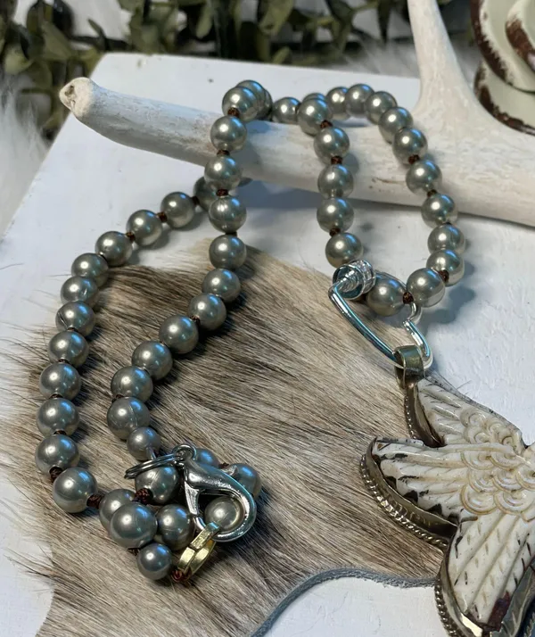 Handcrafted Tibetan Bone Dove On Navajo Pearl Necklace - Image 2