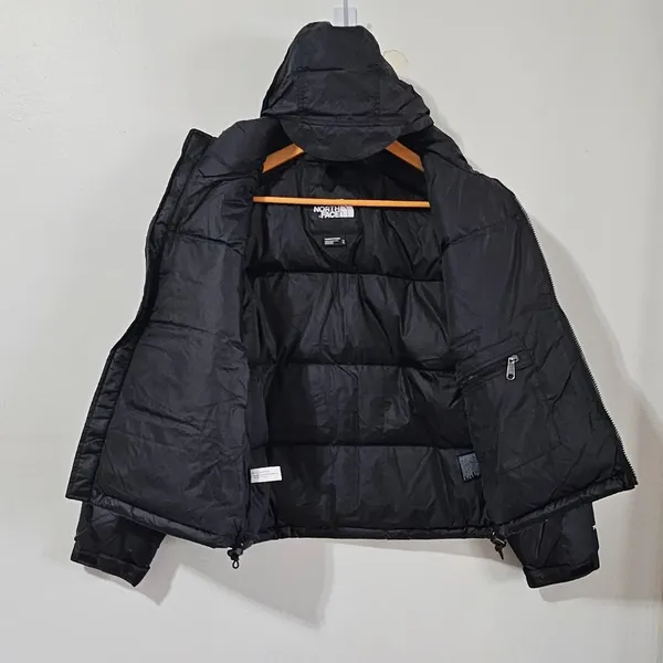THE NORTH FACE Women’s 96 Retro Nuptse Jacket - TNF Black - Size M - NF0A3XEOLE4 - Image 4