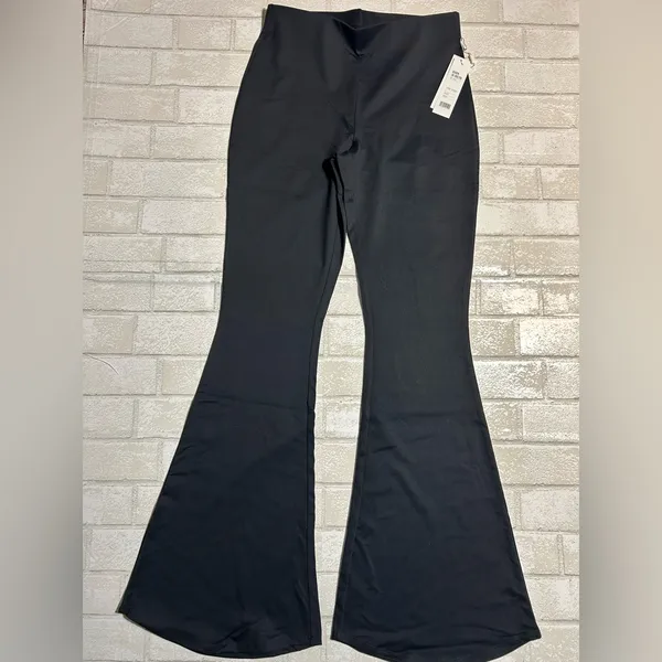 525 America Flare Pants Lounge Active Wear in Black Size Small - Image 2