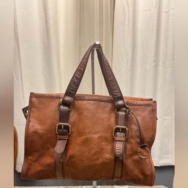 Vintage Fossil Cognac Leather Shoulder Bag. With Matching wallet. - Image 2
