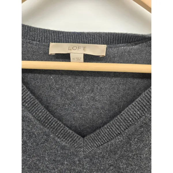 LOFT Sweater Dress Womens XS V-Neck Charcoal Gray Puff Sleeve EUC - Image 2