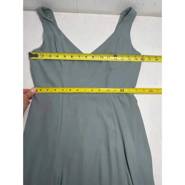 Show Me Your Mumu Jenn Maxi Dress in Silver Sage. Size M - Image 8