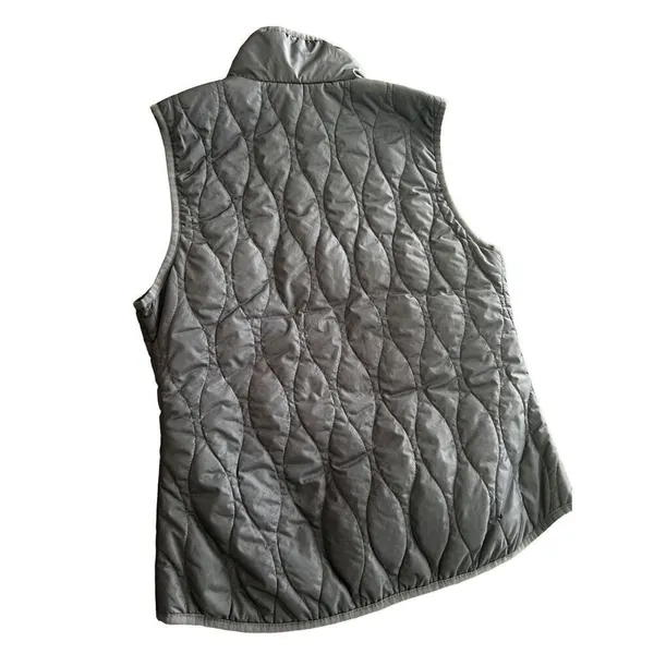 Old Navy embroidered R vest jacket - Image 3