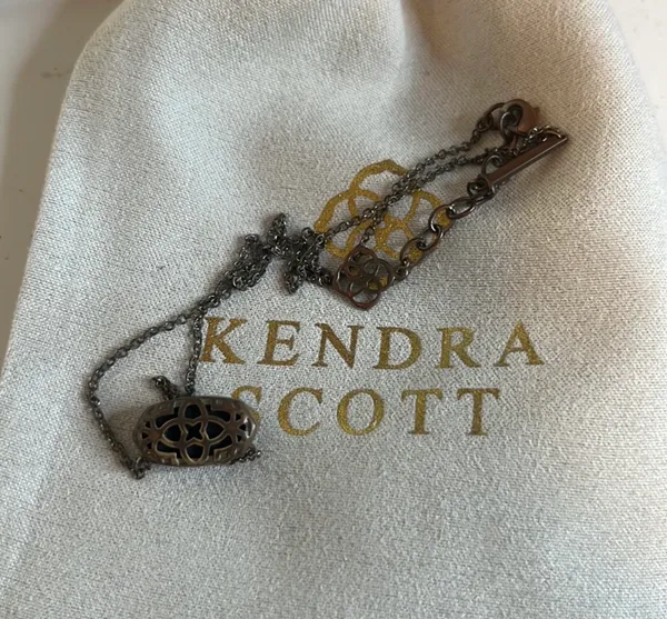 Kendra Scott Necklace - Image 3