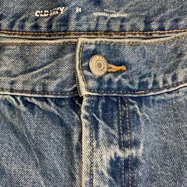 Old Navy Size 26W Plus Size High Rise Slouchy Straight Fringe Jean Shorts. New - Image 4