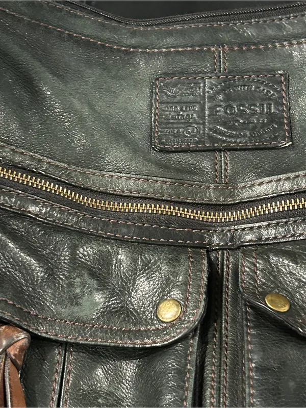 Fossil Dark black Leather Satchel with Brass Zipper Detail - Image 2