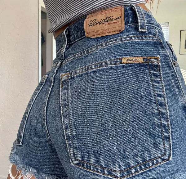 Vintage denim shorts - Image 2