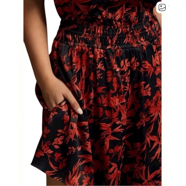 Anthropologie Somerset Black Rust Floral Satin Romper V Neck XLP - Image 2