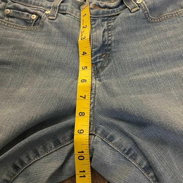 Vintage Levi's® Perfectly Slimming Boot Cut 512 Jeans W30 X L27 Blue Light Wash - Image 7