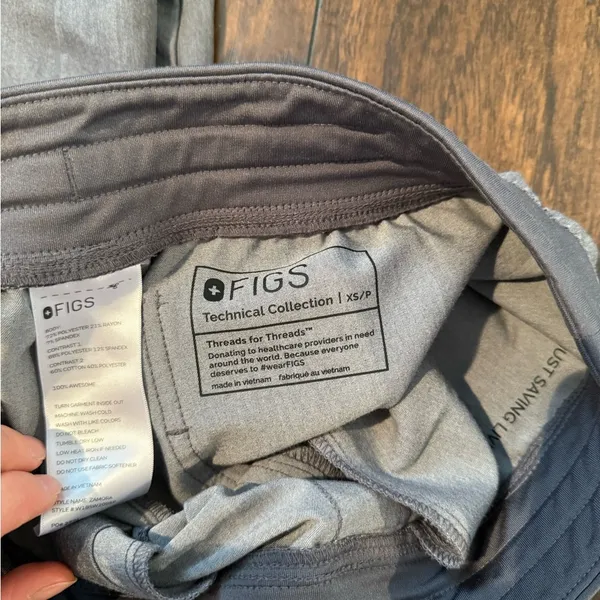 Figs Zamora Joggers in Graphite, xsmall petite - Image 2