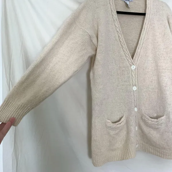 Segue Women's Cream and Tan Cardigan - Image 3
