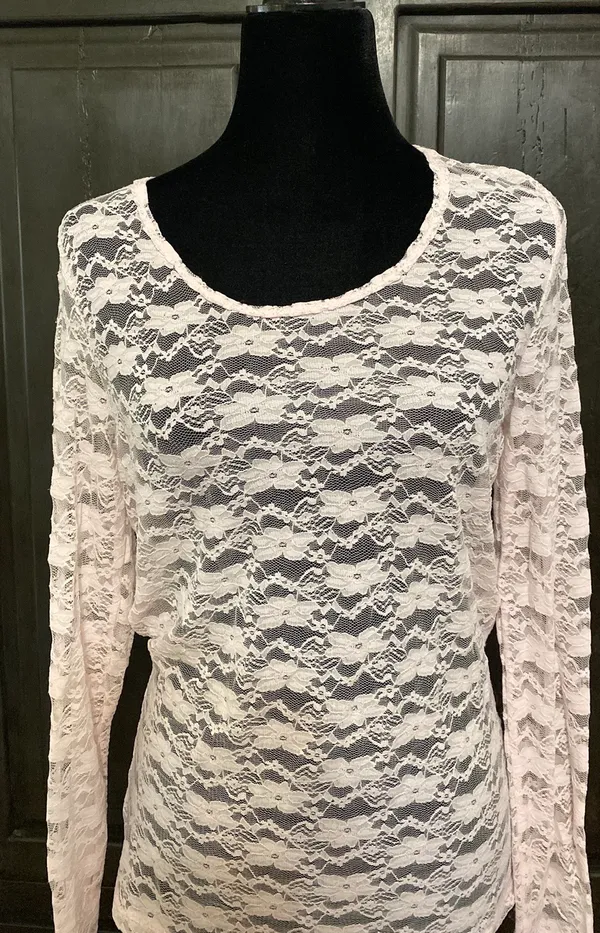 Derek Heart lace soft pink longsleeves top Large - Image 5