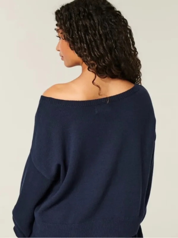Hollister Easy Off-the-Shoulder Dog Graphic Sweater USA Flag - Image 3